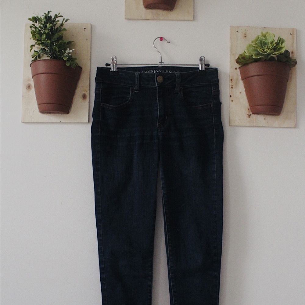 dark blue american eagle skinny jeans